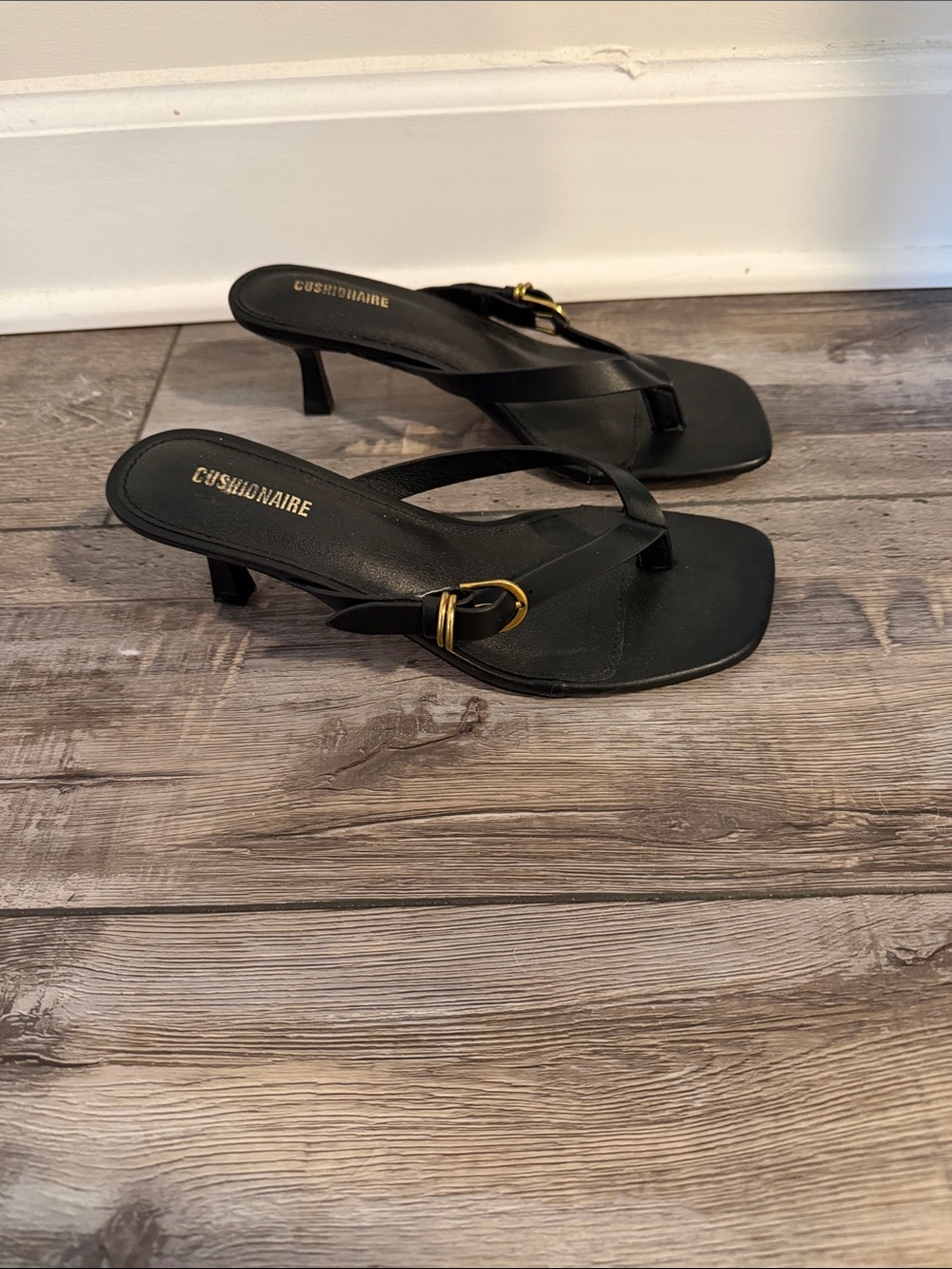 Cushionaire Kitten Heels - Picture 2 of 6